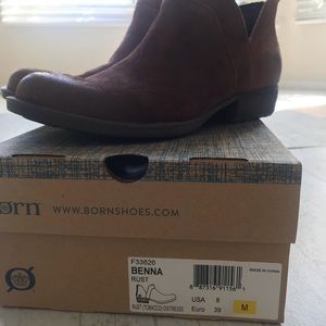 Womans BORN rust colored boots size 8